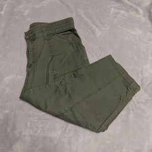 Lee Army Green Capris